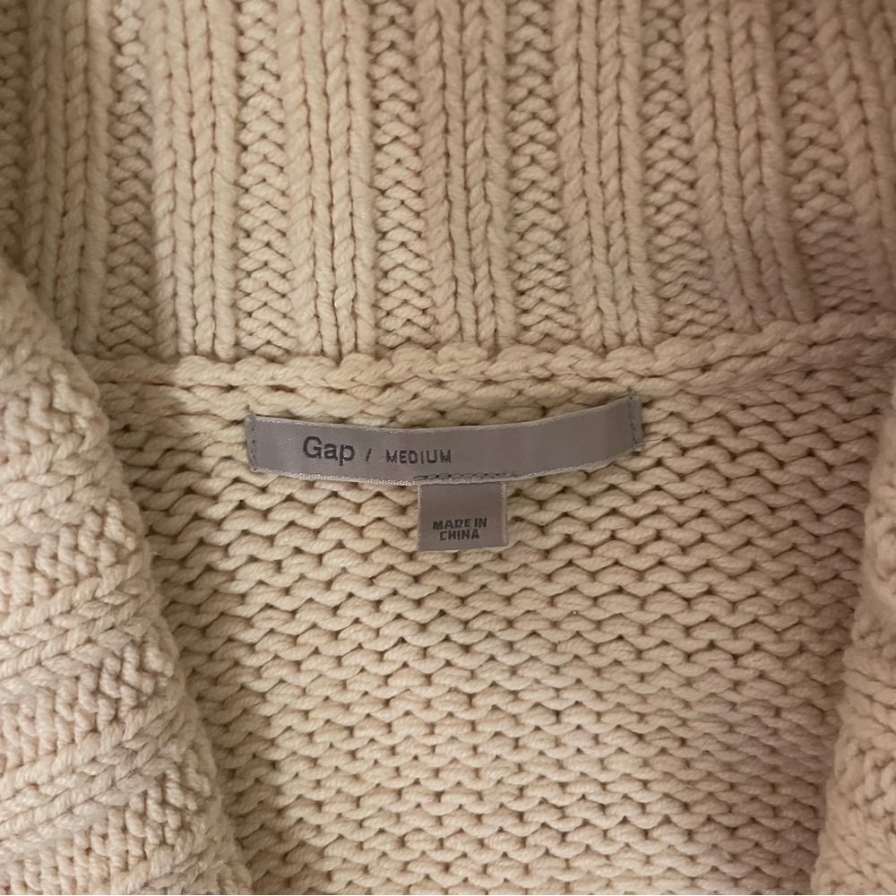 GAP Women's Beige Double-Breasted Cardigan - Picture 2 of 4